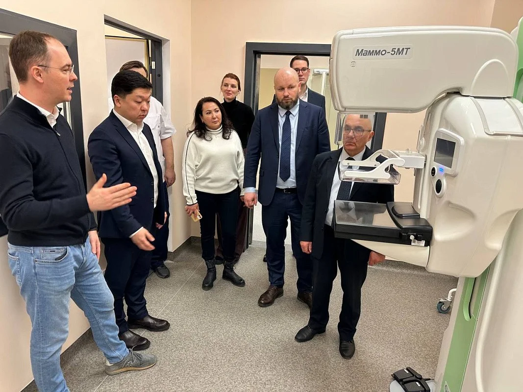 Онкоцентр в Родниках посетили эксперты из Санкт-Петербурга