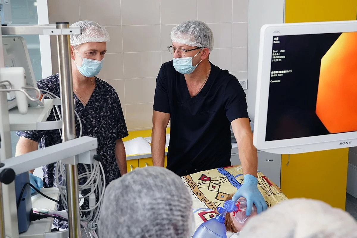 В онкоцентре провели первые операции и лучевую терапию на современном высокоточном оборудовании