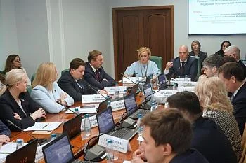 Алексей Беспрозванных: Существенно увеличиваем финансирование закупки льготных лекарств