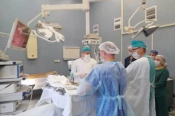 В областной больнице спасли двух пострадавших в серьезной аварии под Правдинском