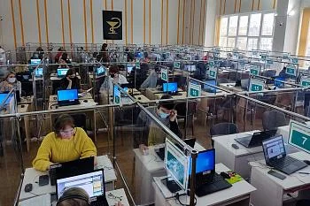 Начал работу самый крупный кол-центр по приему вызовов по номеру 122