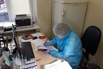 Для получения прививки от коронавируса можно записаться в лист ожидания