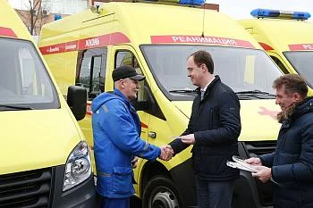 Впервые в Калининградскую область одновременно поступило девять реанимобилей